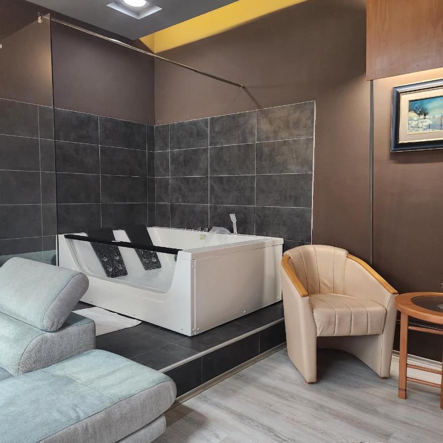 In Club Apart otel Vrnjačka Banja Dış mekan fotoğraf